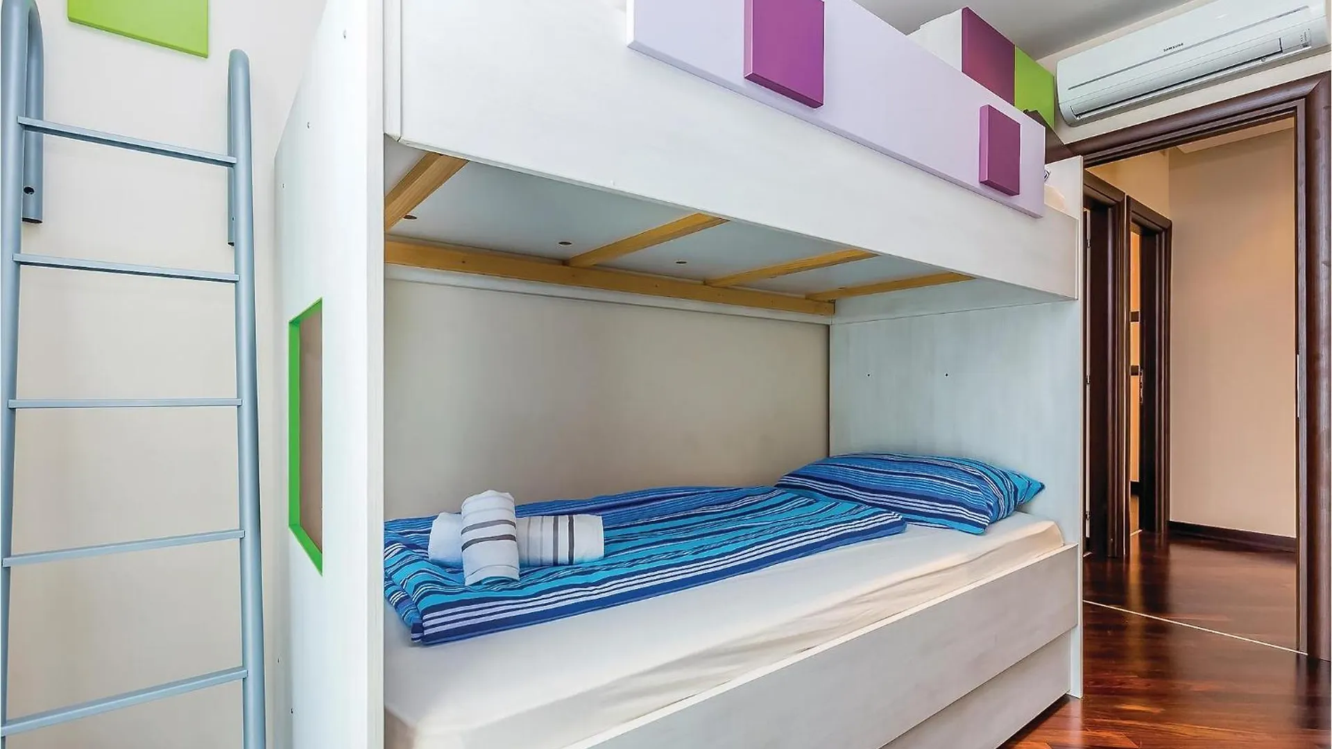 Beautiful Apartment In Crikvenica With Wifi